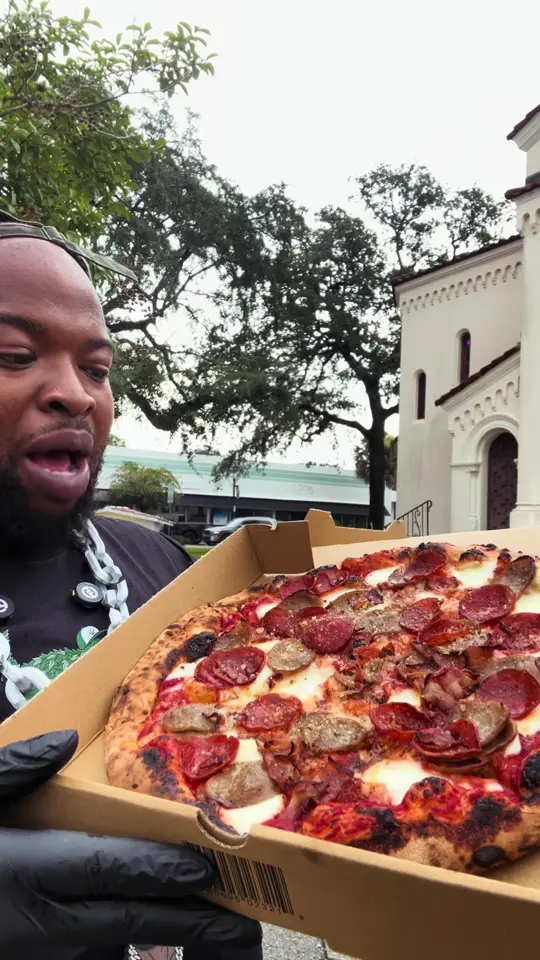 Pie95 Pizza in Jacksonville showing food review, pizza, wings, ricotta bread, tiramisu, video by richoffreviewz1 on TikTok
