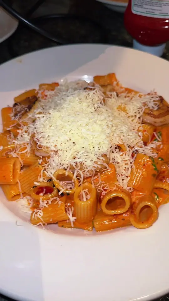 Piesanos Stone Fired Pizza in Melbourne showing pizza, vodka sauce, video by m3ly120 on TikTok