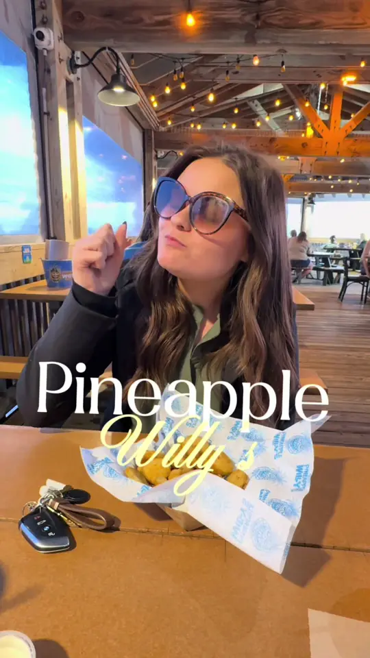 Pineapple Willy's in Panama City Beach showing review, visit, view, frozen drinks, video by heypcb on TikTok