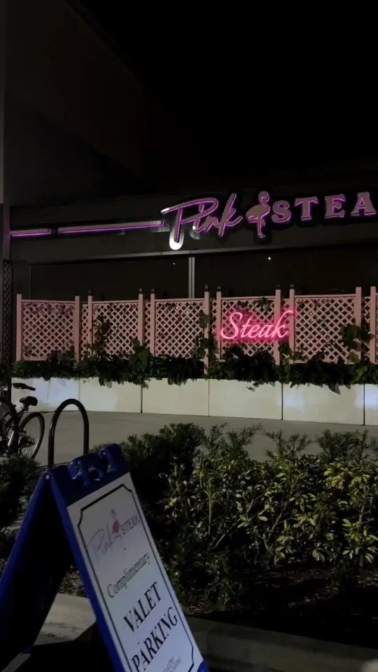 Pink Steak in West Palm Beach showing review, visit, atmosphere, video by c.gaaaates on TikTok