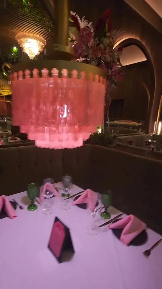 Pink Steak in West Palm Beach showing restaurant visit, steakhouse atmosphere, video by stevecabeza on TikTok
