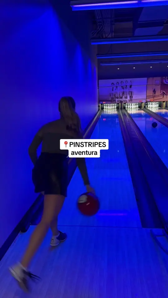 Pinstripes in Aventura showing cocktail, date night, video by alwayshungrymel on TikTok