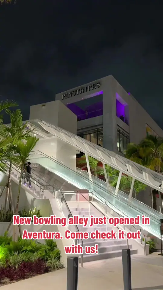 Pinstripes in Aventura showing review, visit, bowling, bocce, italian american food, video by miami_eats_official on TikTok