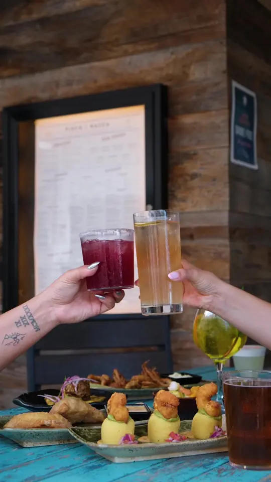 Pisco Y Nazca Ceviche Gastrobar Doral in Florida showing happy hour, cocktails, beers, bites, video by piscogastrobar on TikTok
