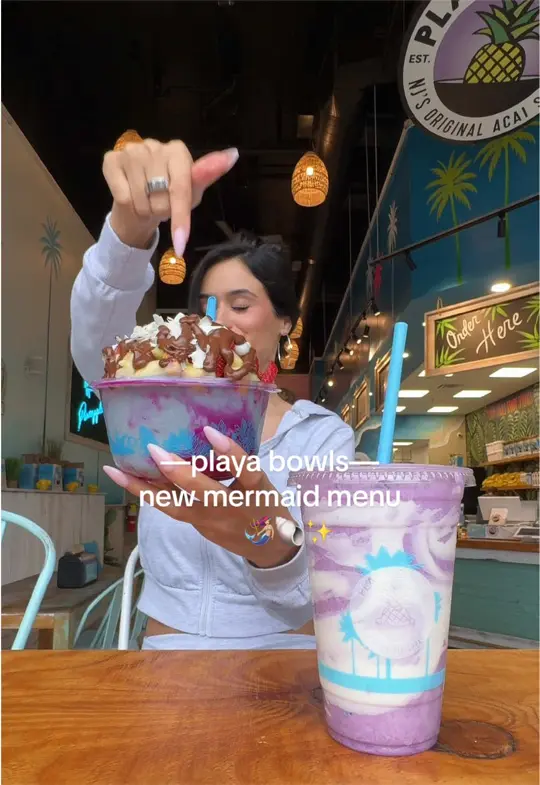 Playa Bowls in Atlanta showing smoothie, purple mermaid smoothie, açai bowl, mermaid mood açai bowl, video by amber.nikol on TikTok