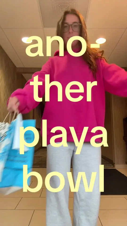 Playa Bowls in South Miami showing visit, acai bowls, smoothies, video by c0co_c0co on TikTok
