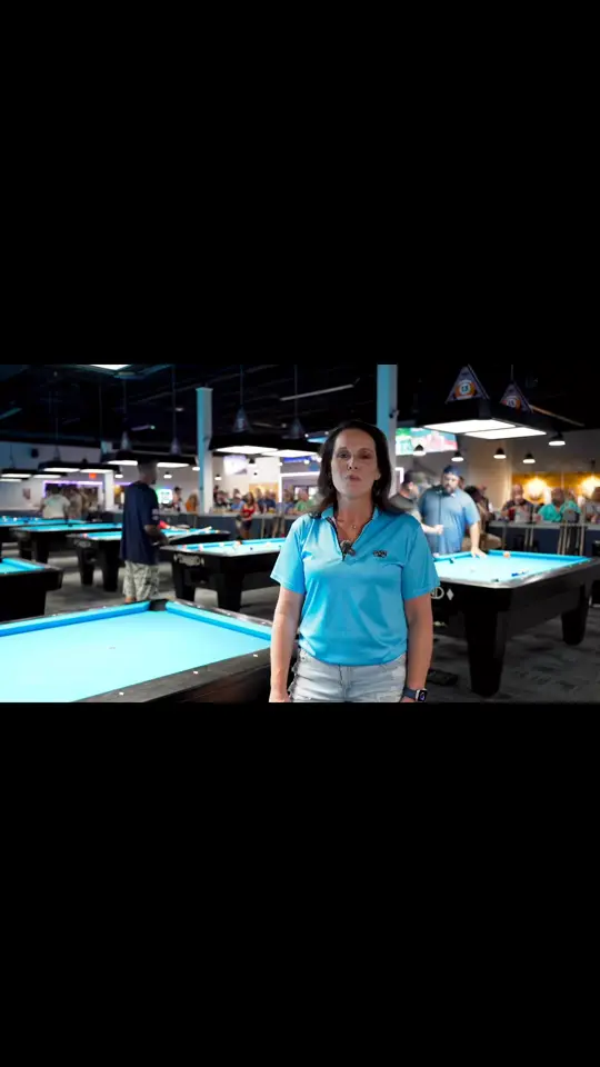 Pockets & Putters in Rockledge showing food, $8 pitchers, wings, dinner options, video by Pockets & Putters on Facebook