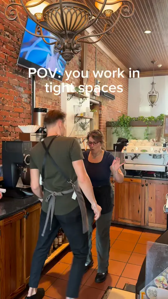  in Florida showing atmosphere, visit, video by Polonza Bistro on Facebook