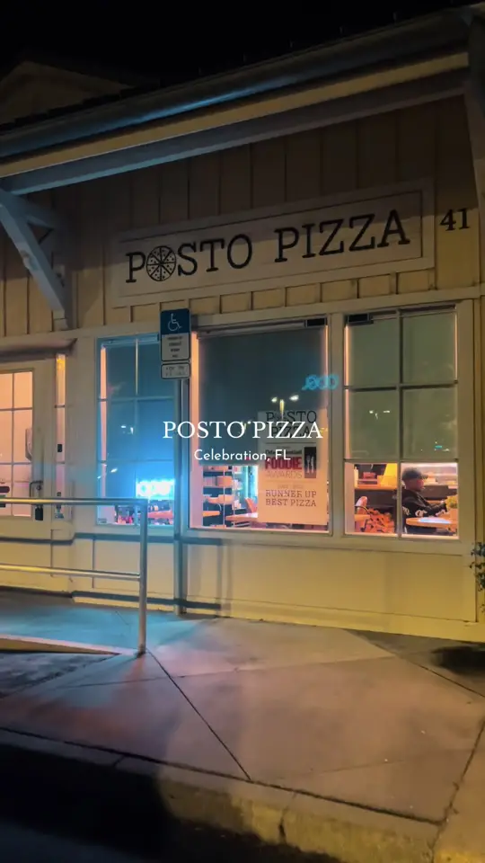 Posto Pizza in Celebration showing review, pizza, hot honey pizza, video by good.travelvibes on TikTok
