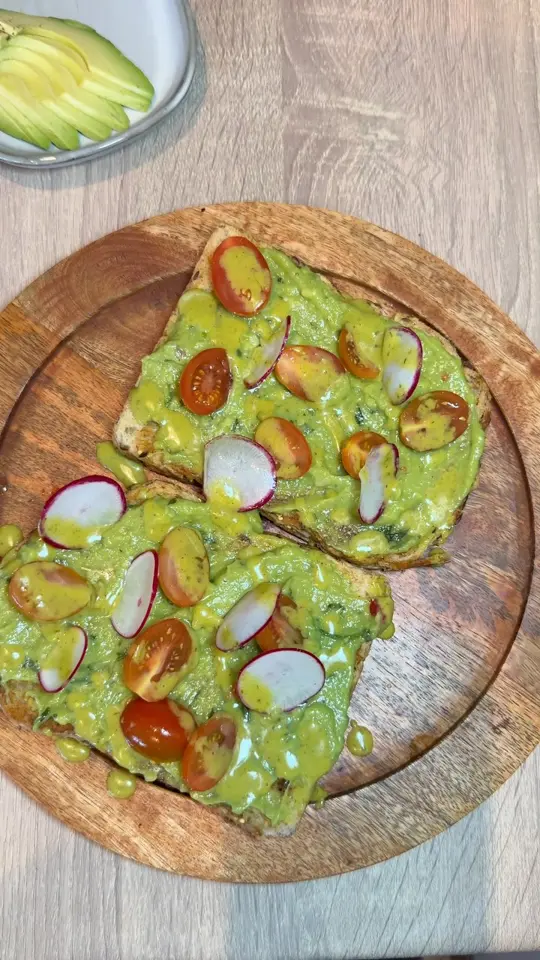 PS Green Restaurant in Fort Lauderdale showing avocado, healthy food, video by PS Green Restaurant on Facebook