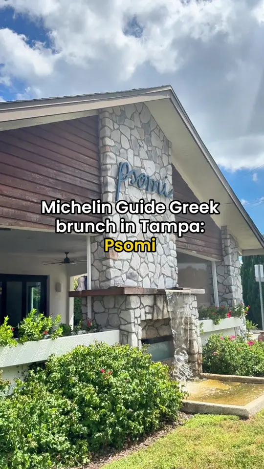 Psomi in Tampa showing review, strapatsada, avocado psomi, grass-fed smash burger, keftedes, grilled octopus, horiatiki salad, bread basket, baked goods, parea market, video by thatssotampa on TikTok