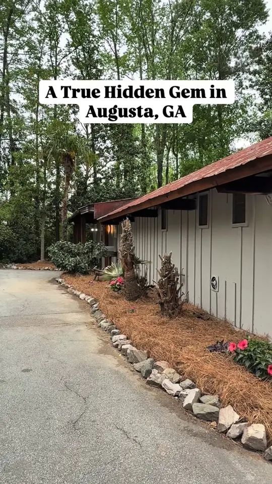 RAES COASTAL CAFE in Augusta showing visit, atmosphere, video by Main Street & Backroads on Facebook