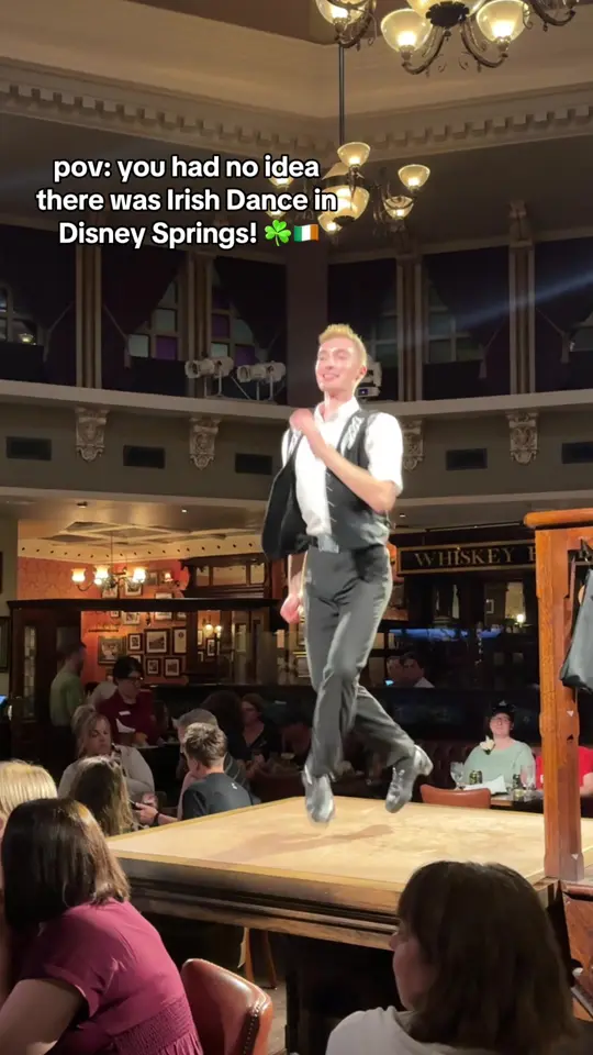 Raglan Road Irish Pub in Orlando showing live music, irish dance, video by d3r3kmatt on TikTok