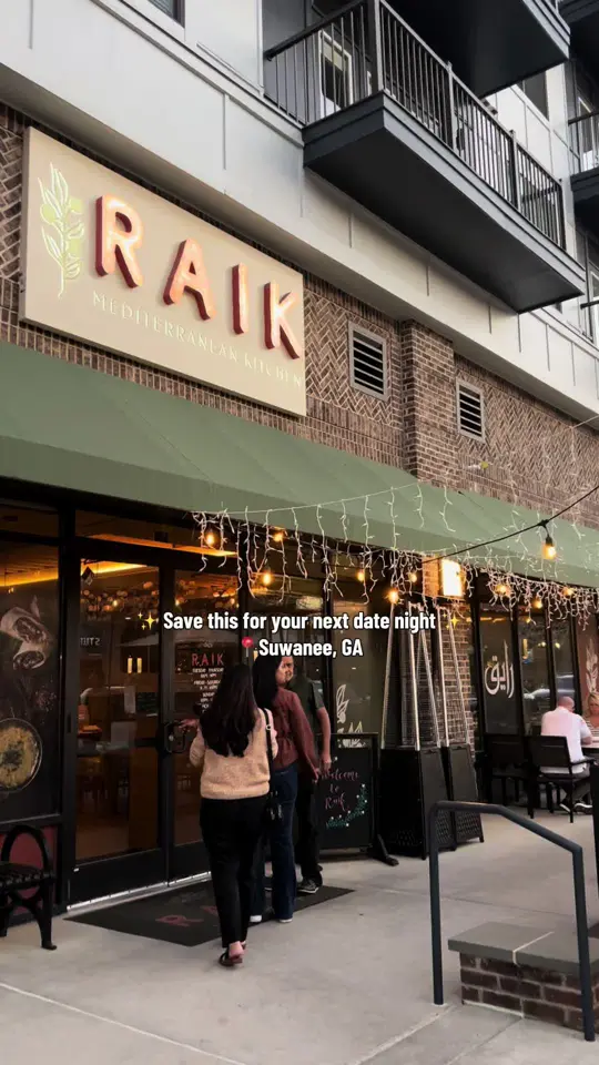 Raik Mediterranean in Suwanee showing date night, romantic ambiance, live music, incredible food, service, video by vallontiktok on TikTok