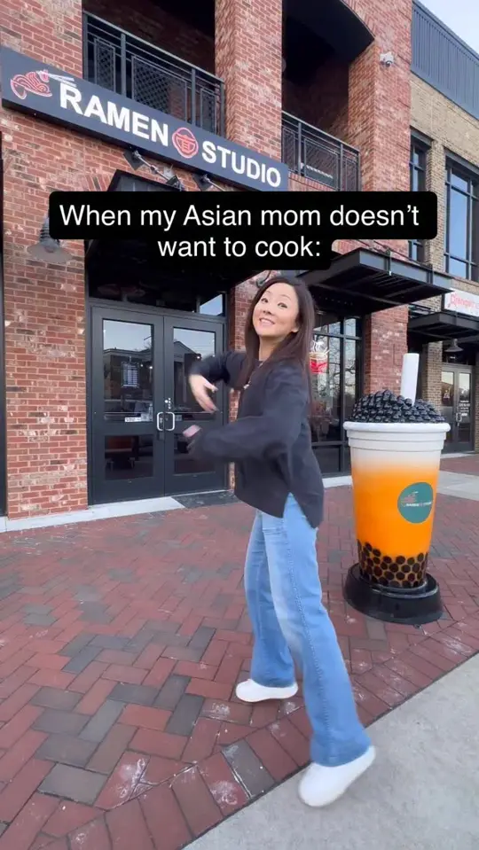 Ramen Studio in Sugar Hill showing ramen, poke bowls, rice bowls, bubble tea, claw machine, video by Obrist Imagery on Facebook