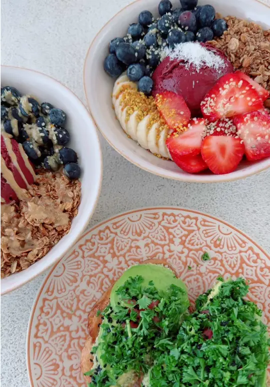  in Florida showing acai bowl, fruit smoothie, video by ashley.jernigan on TikTok
