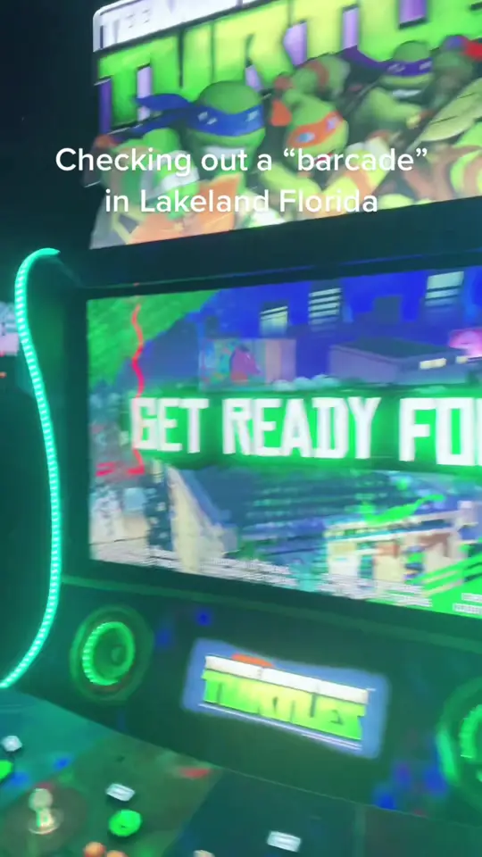 Rec Room in Lakeland showing barcade, arcade games, pinball, video by mrlostmoniker on TikTok