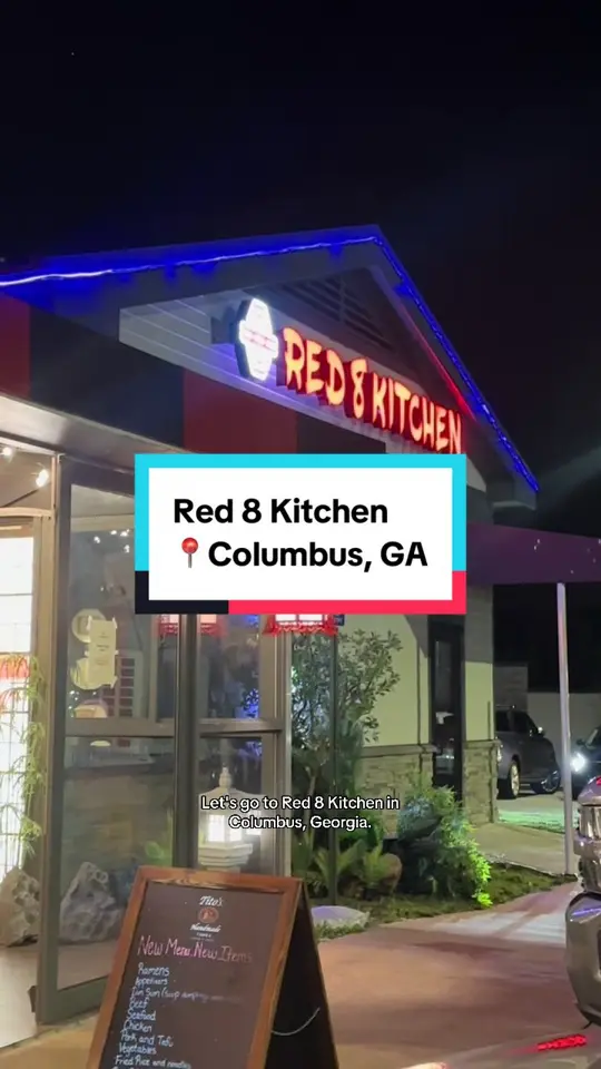 Red 8 Kitchen in Columbus showing asian fusion food, restaurant atmosphere, food presentation, video by mandy_vega on TikTok