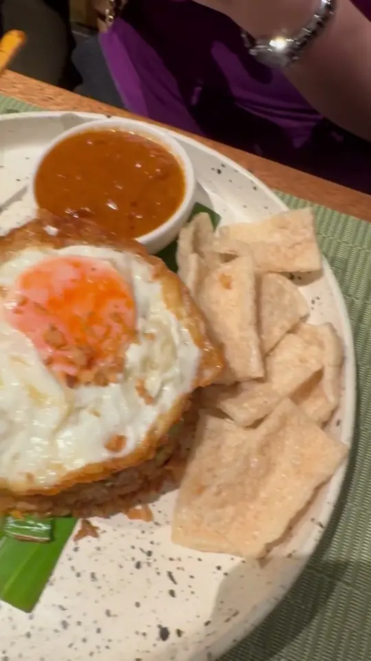 Red Ginger Melbourne Square in Melbourne showing food, dishes, video by Mommy Aims Life & Travels on YouTube