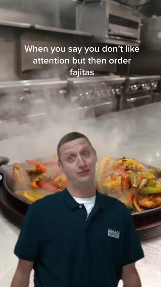 Red Mesa Restaurant in St. Petersburg showing fajitas, dinner, video by redmesagroup on TikTok