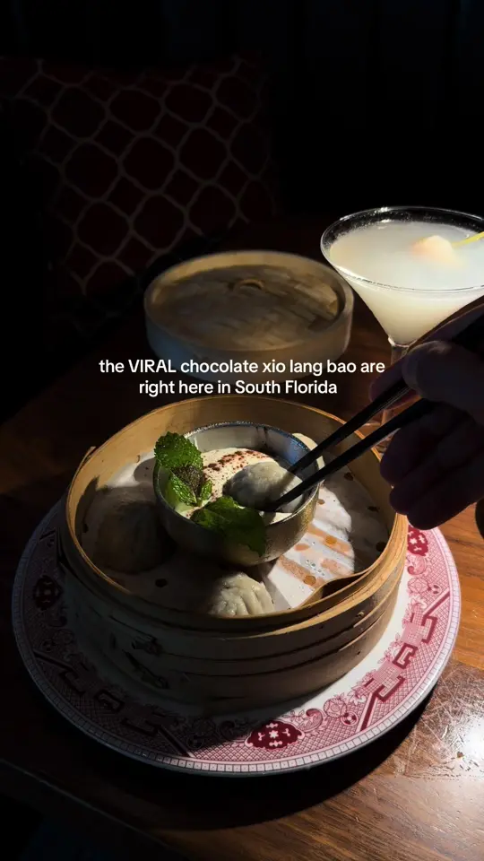 Red Pine Restaurant & Bar in Boca Raton showing visit, atmosphere, video by dineredpine on TikTok
