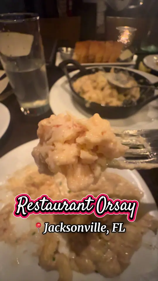  in Florida showing food, lobster mac and cheese, video by thatmagicaltravelfam on TikTok