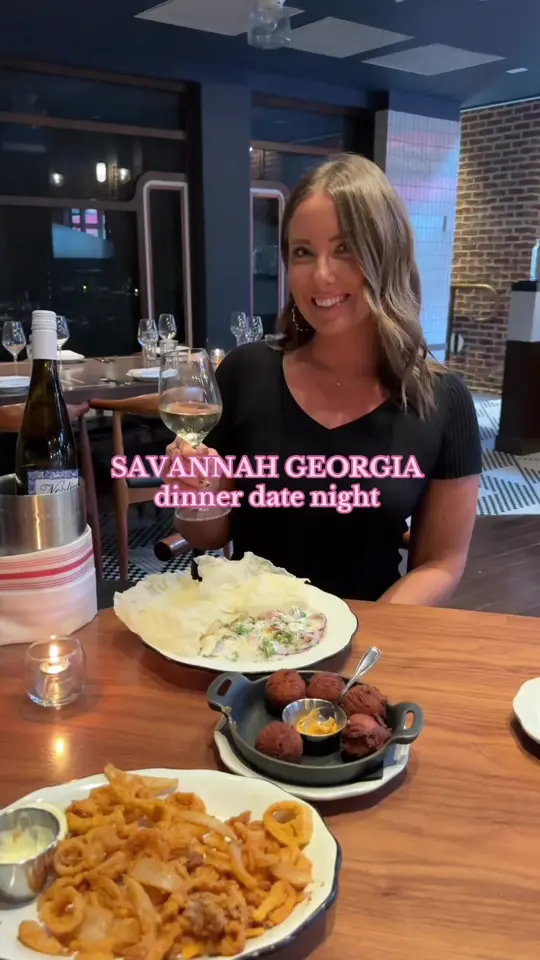 Rhett in Savannah showing dinner, market fish ceviche, cheddar drop biscuits, calamari, hushpuppies, mussels, salmon, banana pudding, the skillet brownie, video by thelongweekender on TikTok
