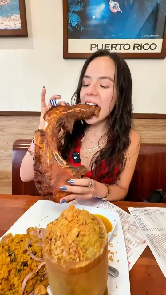 Rinconcito Latino Mixto in Miami showing restaurant, mofongo, video by Alexandra Martin on Facebook