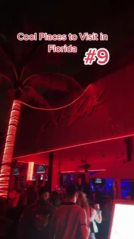 Rock Bar Fort Lauderdale in Florida showing visit, atmosphere, nightspot, video by sarahmargareteats on TikTok