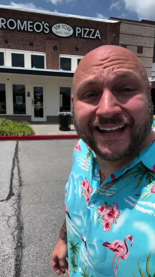 Romeo's New York Pizza in Johns Creek showing pizza, video by mcfli_guy on TikTok