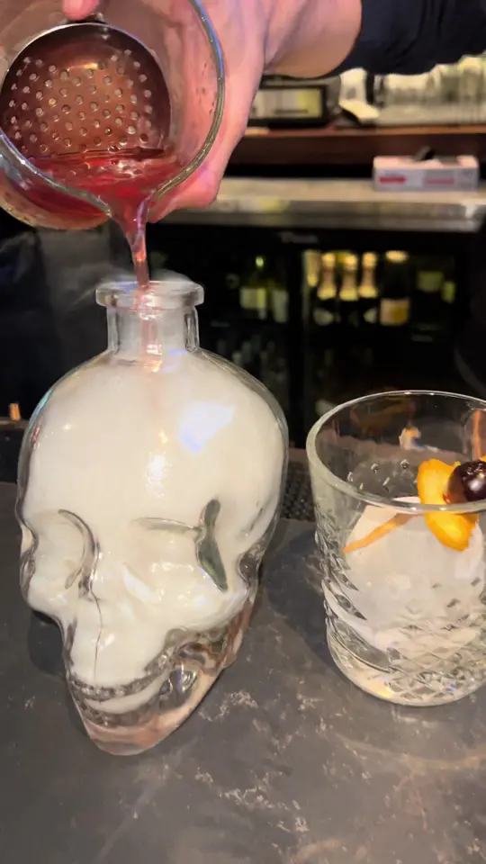  in Florida showing review, visit, drinks, cocktails, atmosphere, video by avidfoodiess on TikTok