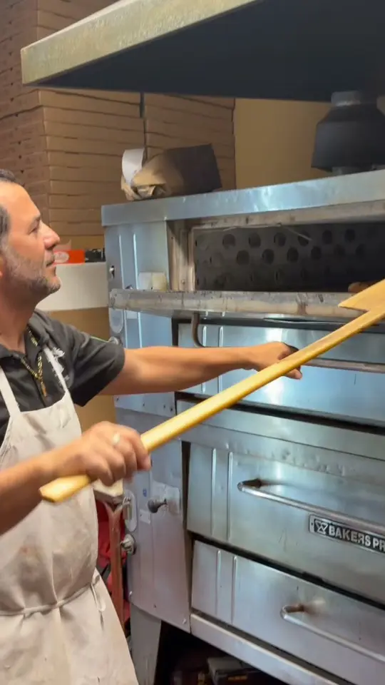 Ruffinos Italian Restaurant & Pizzeria in Port St. Lucie showing pizza, crispy pizza, video by Ruffino's Italian Restaurant on Facebook