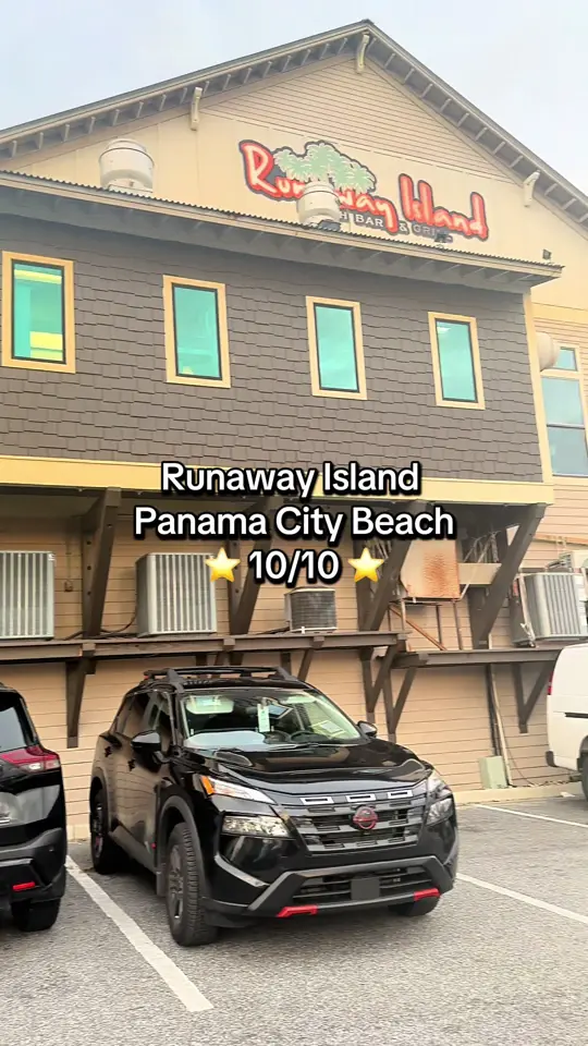 Runaway Island in Panama City Beach showing review, visit, food, hot fresh delicious crab, indoor outdoor seating, beach views, customer service, live entertainment, gift shop, video by jessiellsworth on TikTok