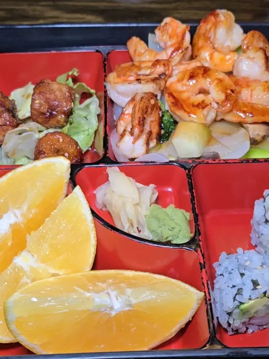 Sakura Sushi Restaurant in Live Oak showing restaurant visit, japanese food, sushi, video by bigdaveeats on TikTok