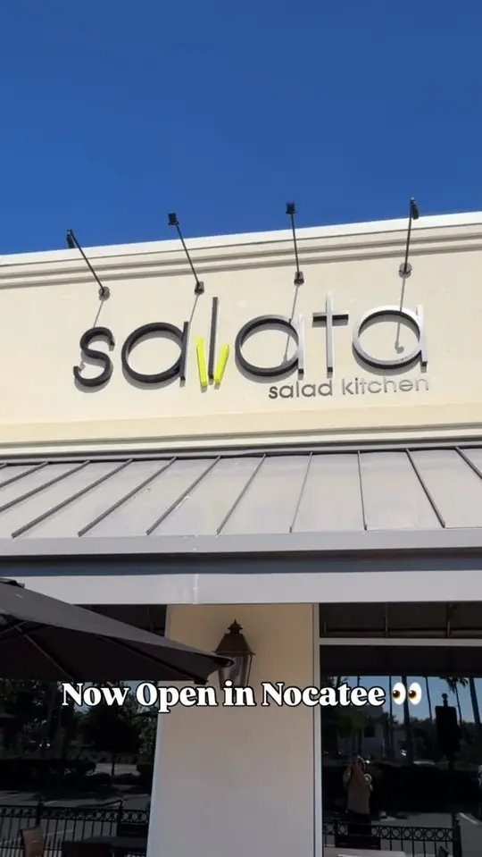 Salata in Nocatee showing restaurant opening, fresh salads, wraps, patio seating, video by Nocatee Homes on Facebook
