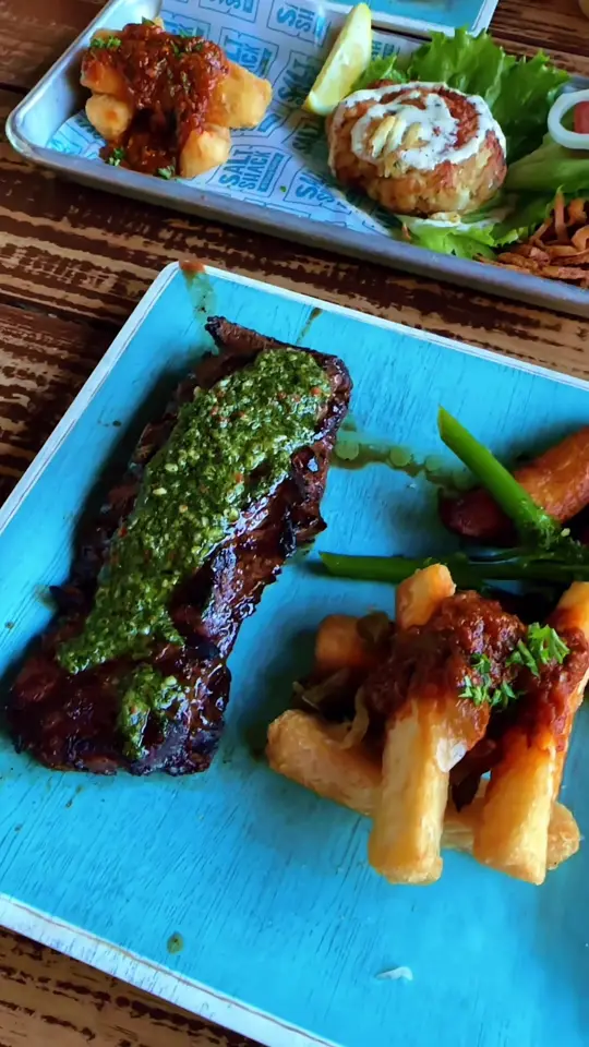 Salt Shack on the Lake in Clermont showing seafood, restaurant visit, video by shai.mariee on TikTok