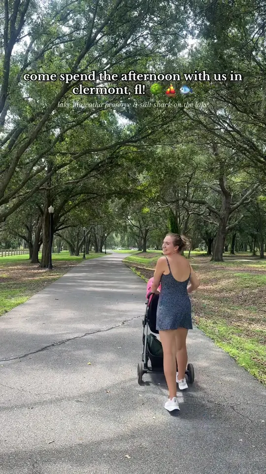 Salt Shack on the Lake in Clermont showing review, visit, video by christinaclairexo on TikTok