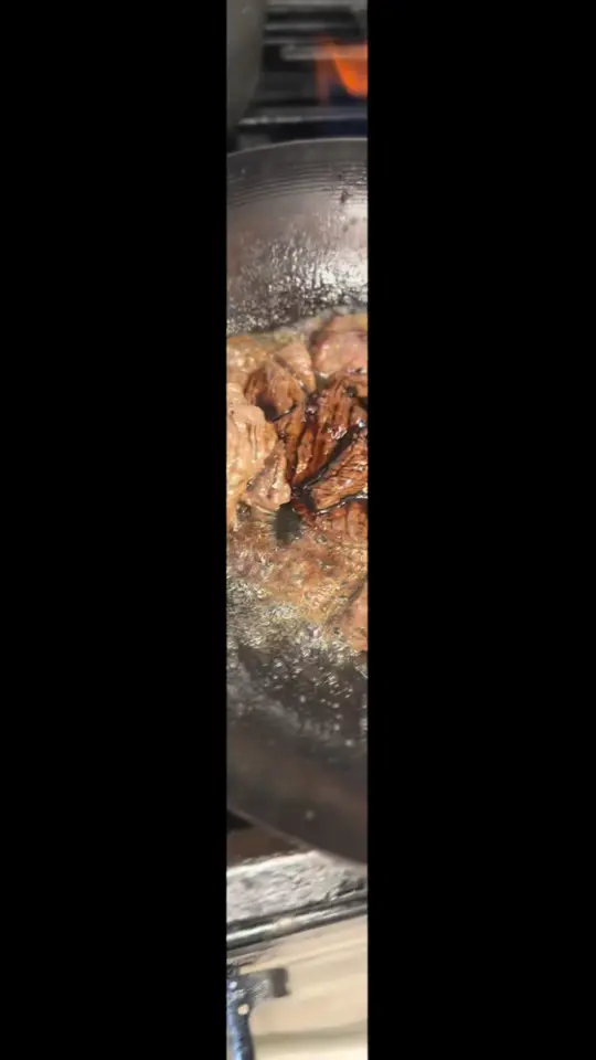 Salteñas Chasqui in Tampa showing food, pique a lo macho, video by saltenas_chasqui on TikTok