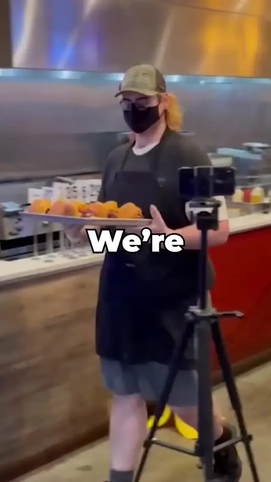 Sammy Barker's in Pensacola showing food challenge, cheeseburgers, video by Randy Santel on Facebook
