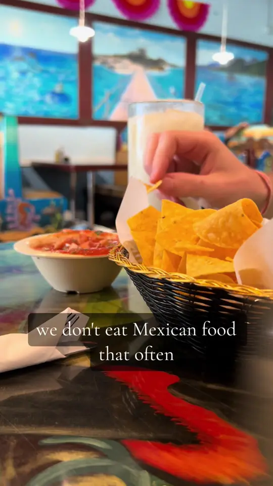 San Diego Mexican Restaurant & Taqueria in Okeechobee showing review, pollo, mole, tamales, spanish rice, refried beans, horchata, video by jenniewroteit on TikTok