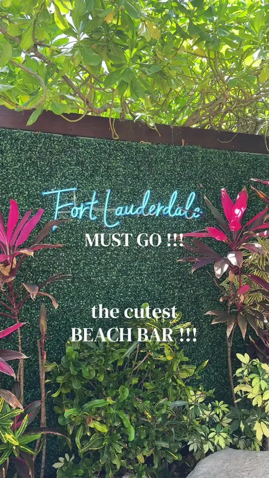  in Florida showing cocktail, beach atmosphere, video by .crinnie on TikTok