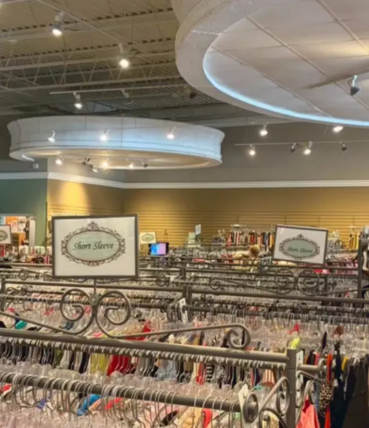 Sandy's Place in Gainesville showing visit, atmosphere, video by sandysresale on TikTok