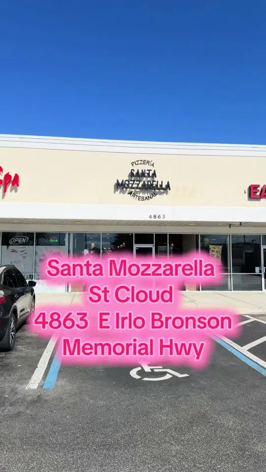 Santa Mozzarella Pizzeria Artesanal in St Cloud showing pizza, pepperoni pizza, video by not_your_average_mailman on TikTok