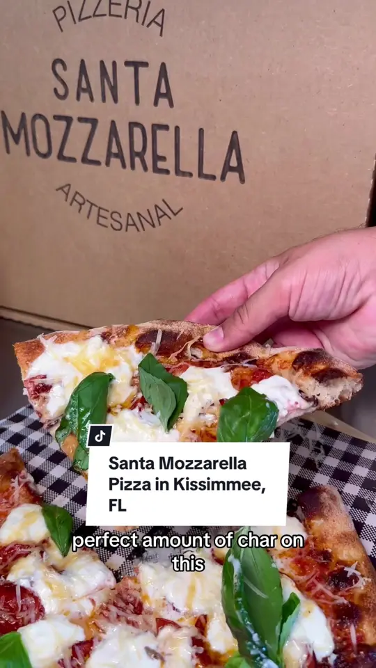 Santa Mozzarella Pizzeria Artesanal in St Cloud showing food truck, pizza, review, video by christinainitalia on TikTok