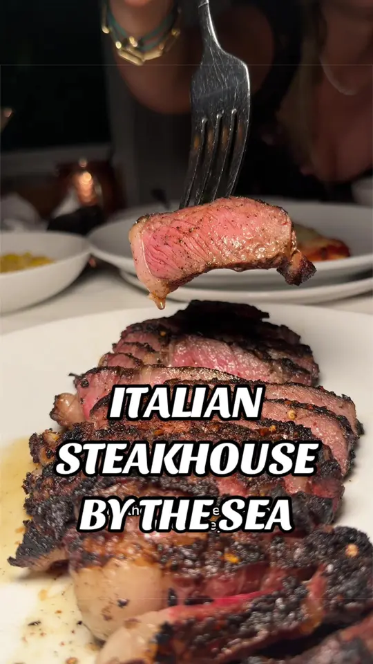 Sardelli's Italian Steakhouse in Hollywood showing restaurant, italian steakhouse, video by maxeatsss on TikTok
