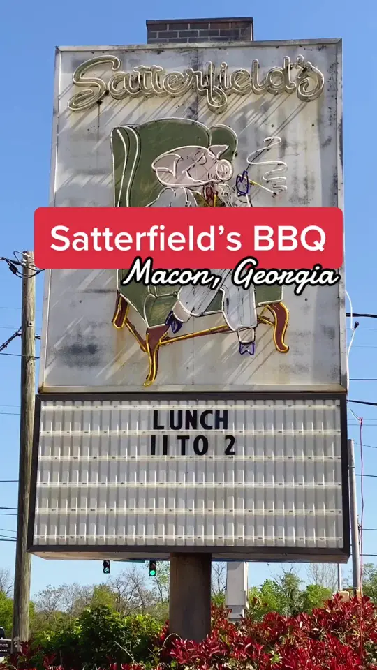 Satterfields BBQ in Macon showing restaurant, bbq, brisket, mac and cheese, saturday brunch, satt griddle, video by visitmacon on TikTok