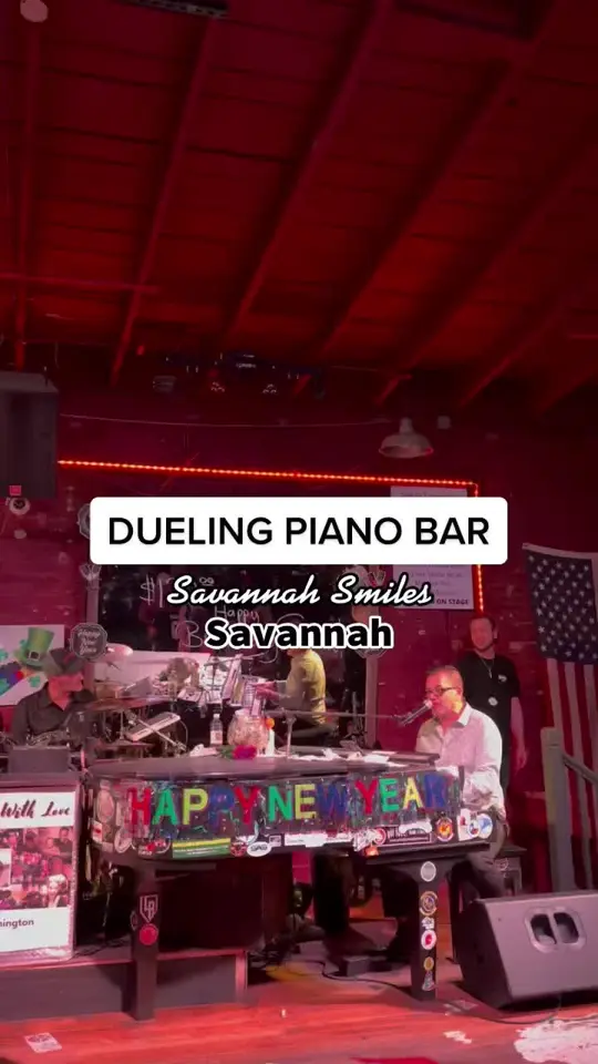 Savannah Smiles Dueling Pianos in Savannah showing live music, dueling pianos, video by thelongweekender on TikTok