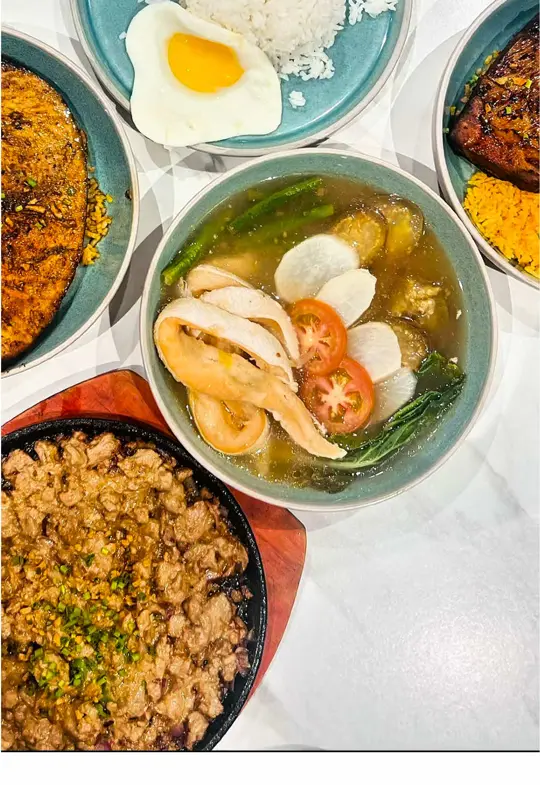  in Florida showing food recommendation, restaurant visit, video by francesmeris on TikTok