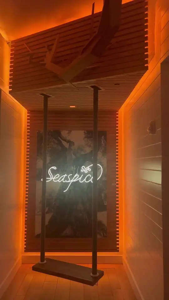 Seaspice Brasserie & Lounge in Miami showing review, visit, video by tandisss on TikTok