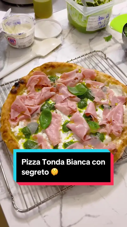  in Florida showing food, pizza bianca, video by fudemy on TikTok